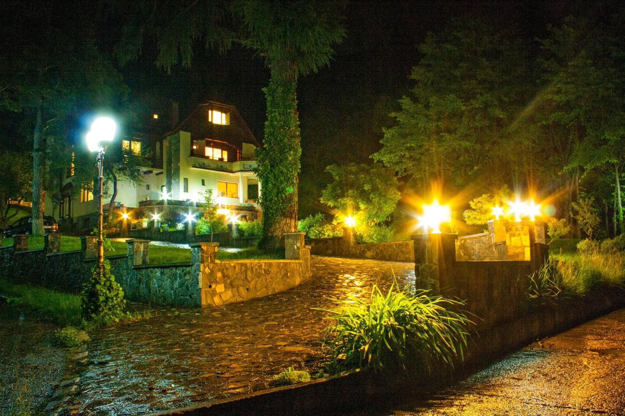 Hotel Pensiunea Boema Sinaia Exterior foto